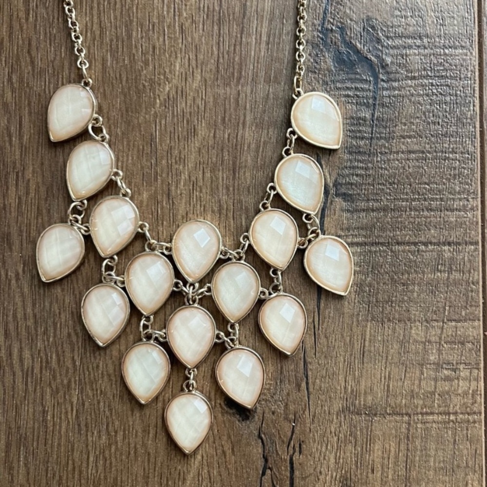 Xhilaration Cream Teardrop Necklace